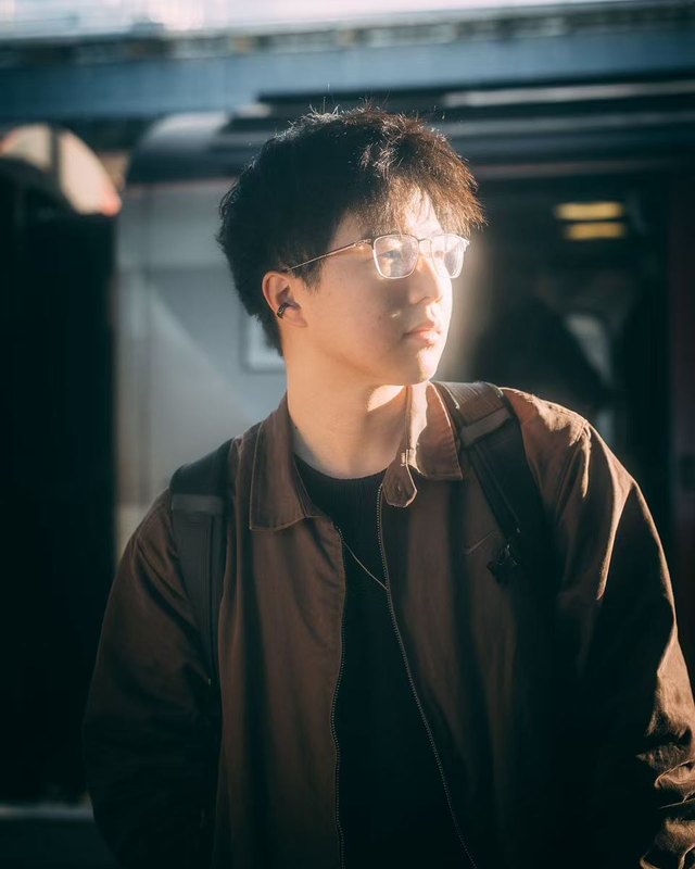 Portrait of Zhe Zhang